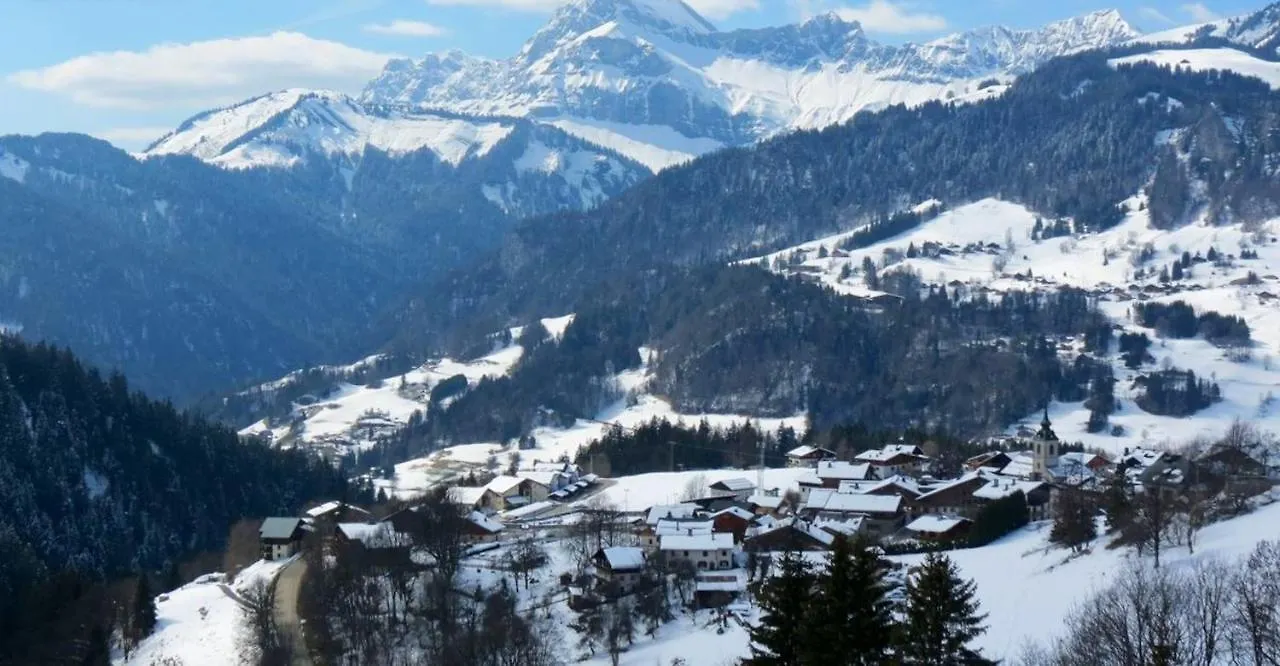 Appartement Confortable Avec Vue Sur La Montagne Notre-Dame-de-Bellecombe Apartment